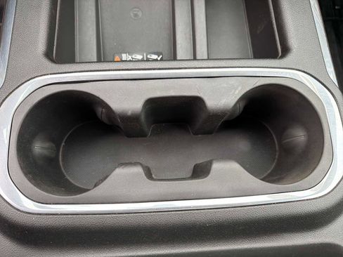 Used 2023 GMC Sierra 3500 SLT w/ SLT Premium Package image 10