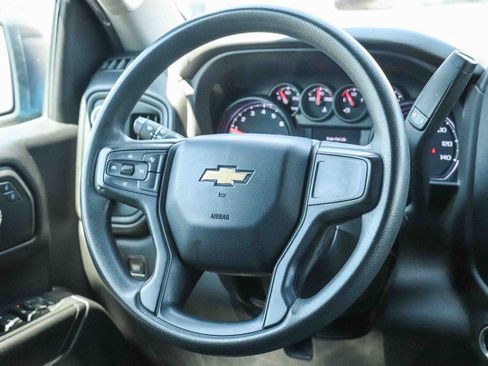 Used 2023 Chevrolet Silverado 1500 Custom AWD/4WD image 16