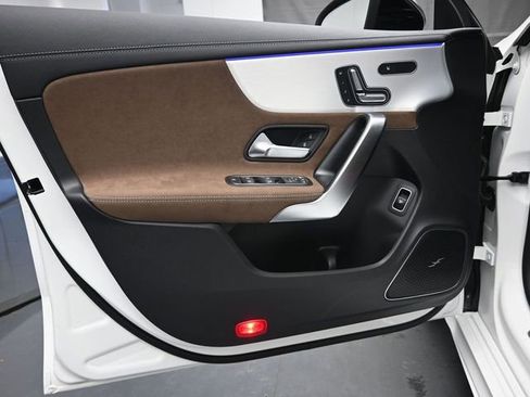 New 2025 Mercedes-Benz CLA 250 image 21