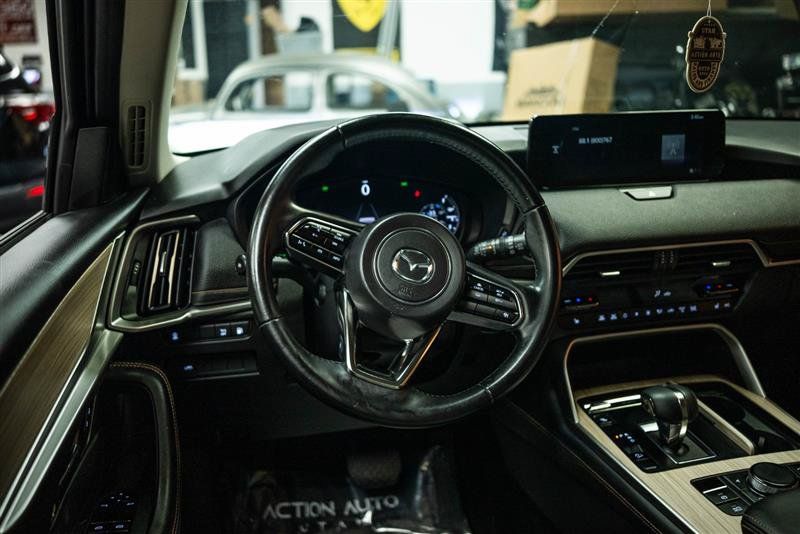 Used 2024 MAZDA CX-90 Plug-In Hybrid w/ Preferred AWD/4WD image 15