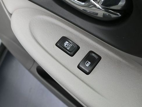 Used 2005 Chevrolet TrailBlazer LS w/ LS Preferred Equipment Group AWD/4WD image 37