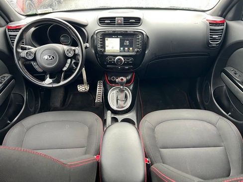 Used 2015 Kia Soul + image 12