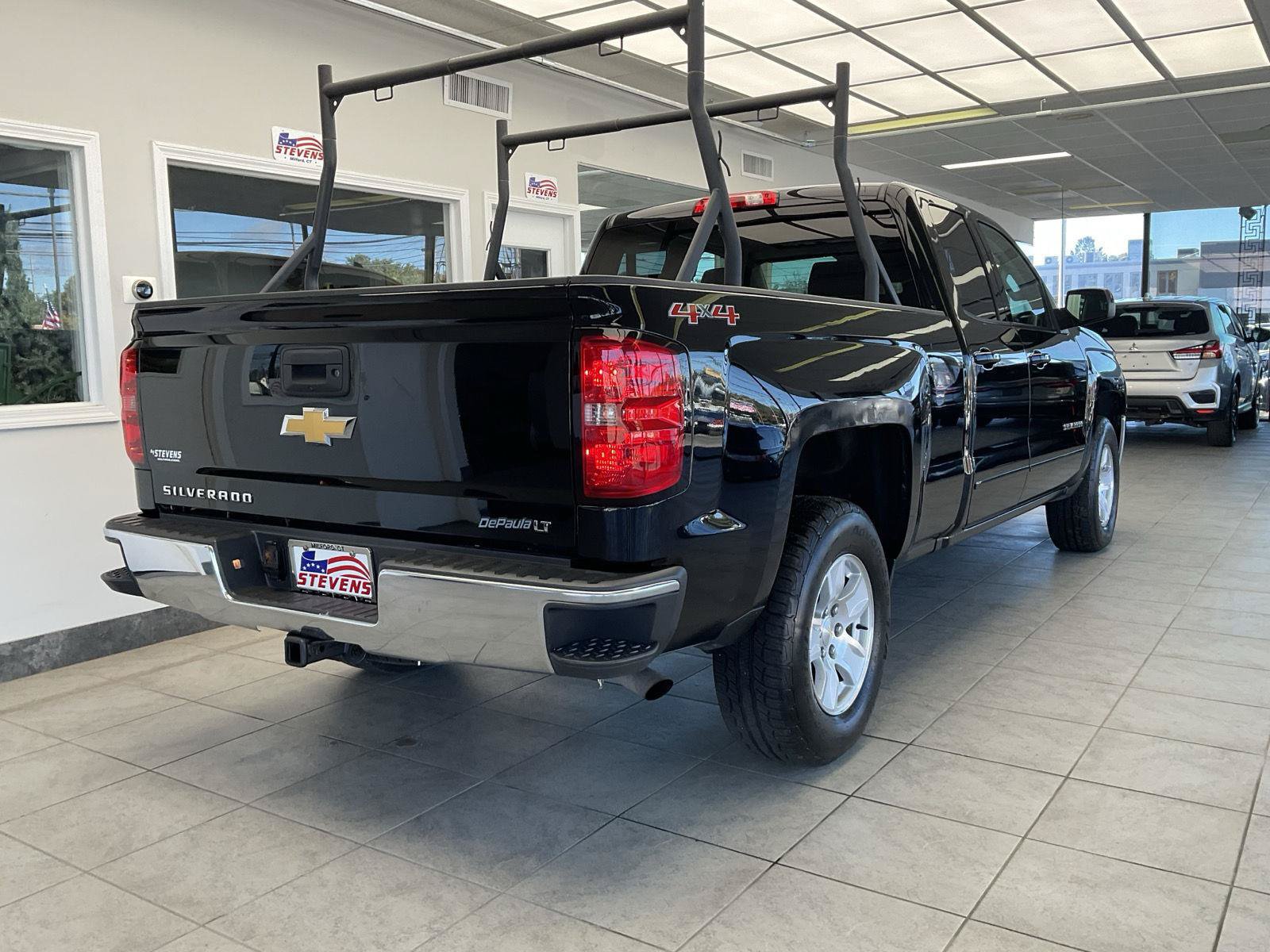 Used 2017 Chevrolet Silverado 1500 LT w/ All Star Edition AWD/4WD image 5