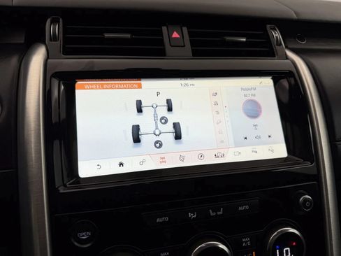 Used 2019 Land Rover Discovery HSE Luxury AWD/4WD image 35