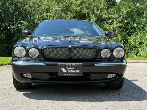 Used 2005 Jaguar XJ8 RWD image 12