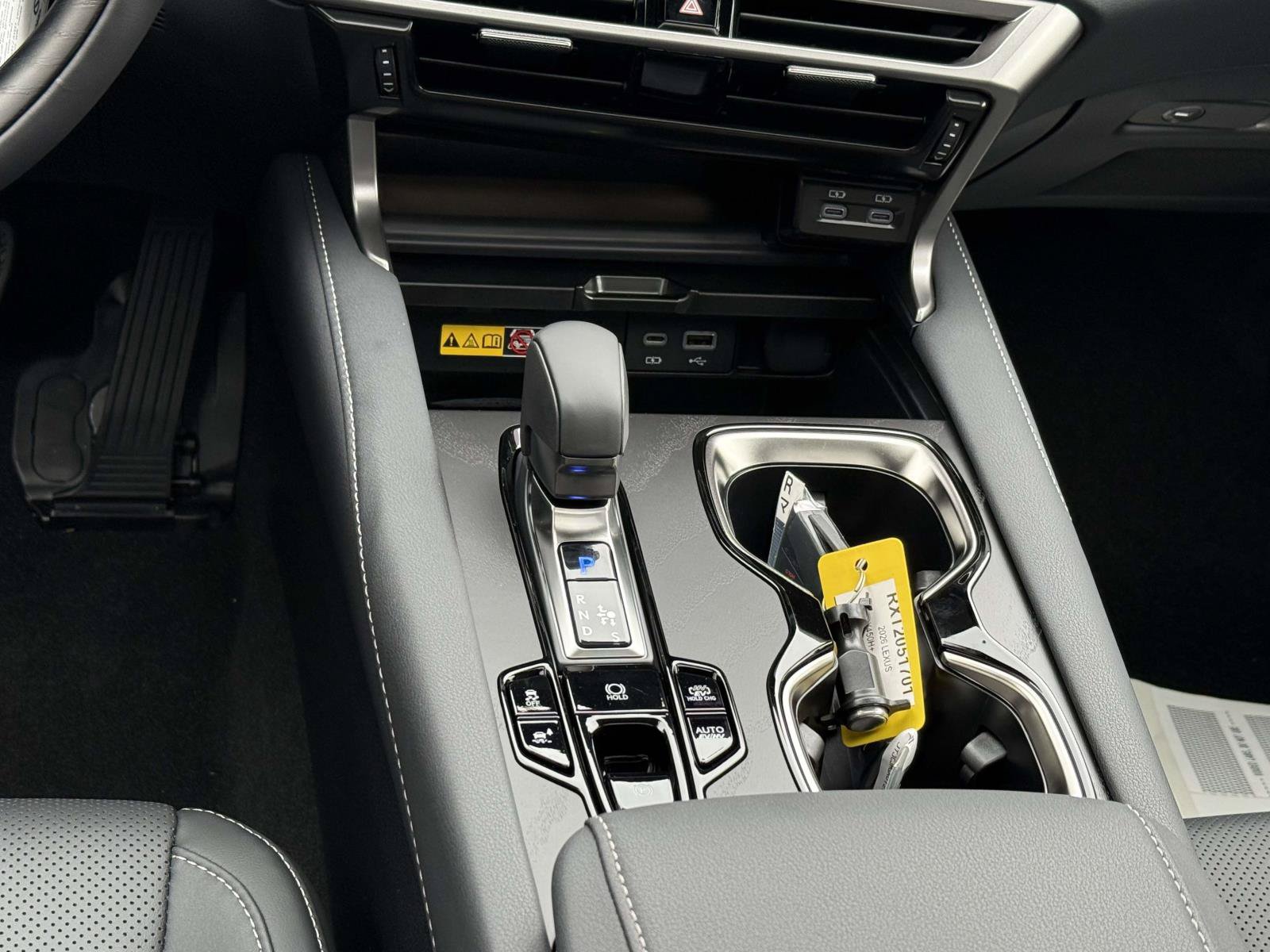 New 2026 Lexus RX 450h AWD image 15
