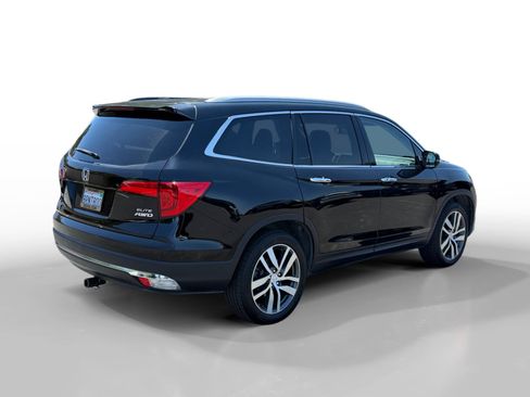 Used 2018 Honda Pilot Elite image 5