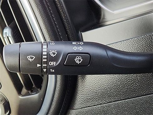 Used 2021 Chevrolet Silverado 1500 RST w/ Z71 Off-Road Package image 22