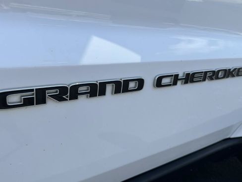 Used 2021 Jeep Grand Cherokee Laredo X AWD/4WD image 78