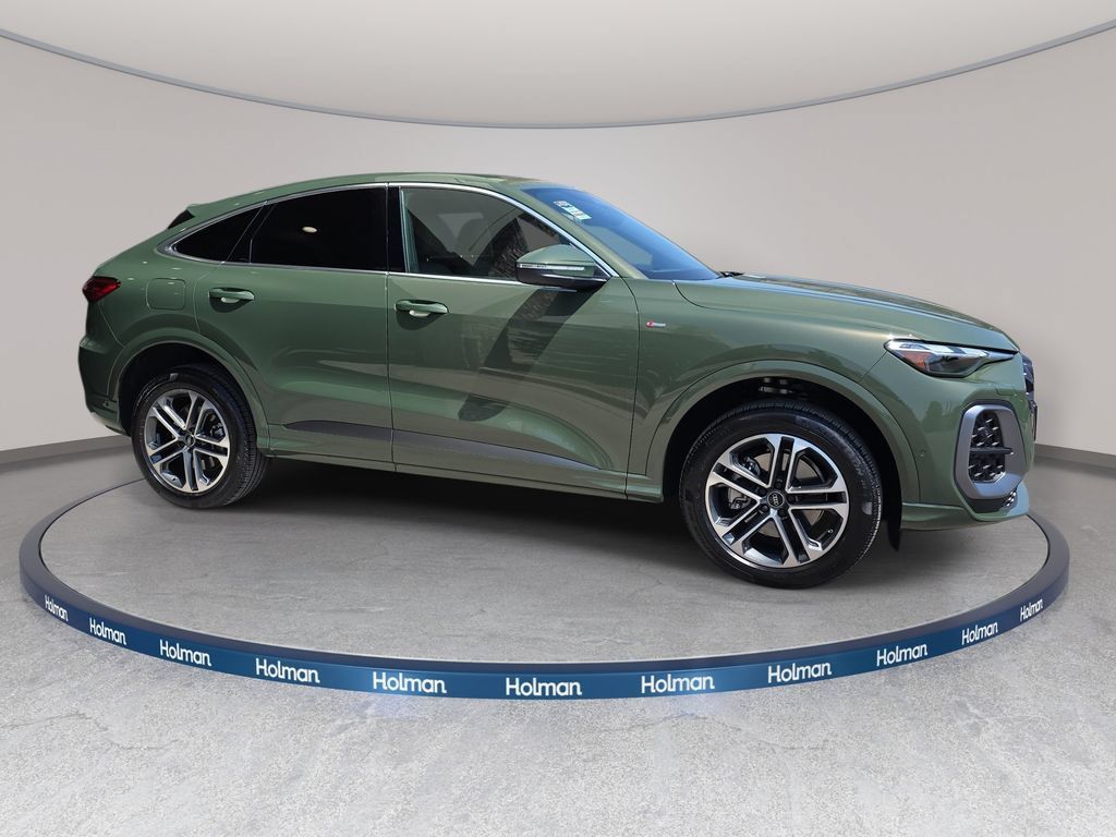 Used 2025 Audi Q5 Premium w/ Convenience Package AWD/4WD image 5