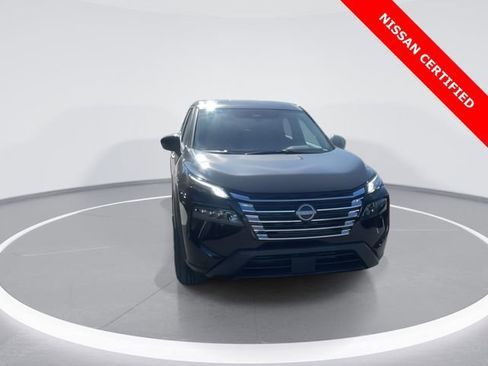 Certified 2025 Nissan Rogue S image 3