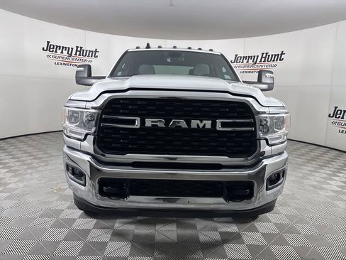 Used 2024 RAM 3500 Big Horn image 2