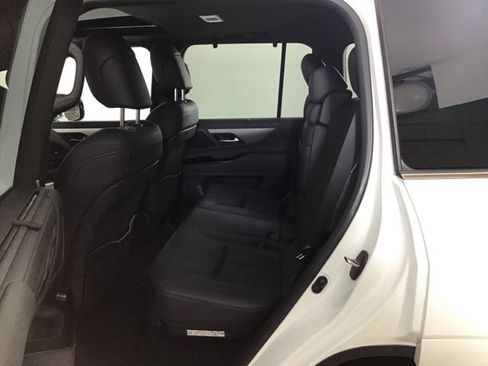 Used 2024 Lexus LX 600 F Sport image 19