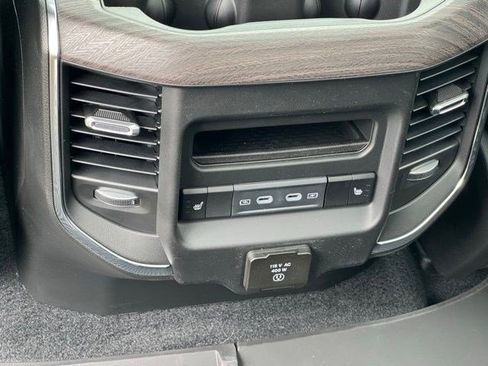 New 2026 RAM 1500 Laramie AWD/4WD image 33
