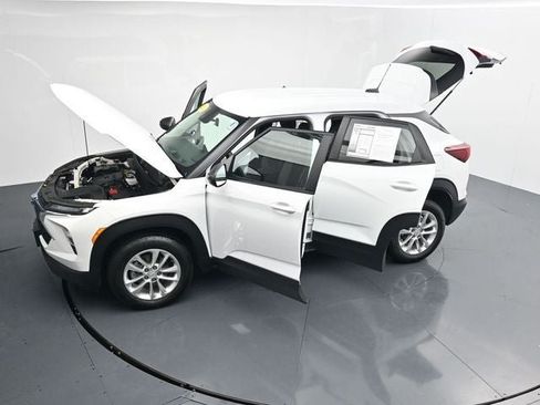 Used 2024 Chevrolet TrailBlazer LS w/ LS Convenience Package AWD/4WD image 37
