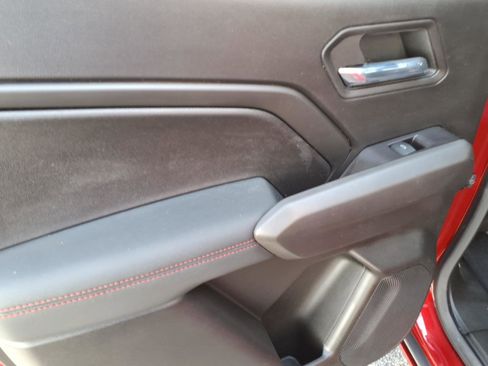 Certified 2024 Chevrolet Colorado Z71 w/ Z71 Convenience Package 2 image 15