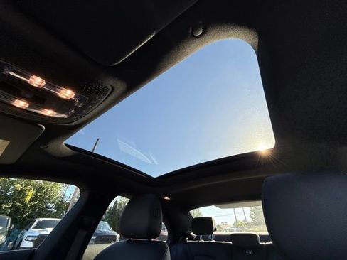 Used 2025 Mercedes-Benz CLA 250 4MATIC image 28