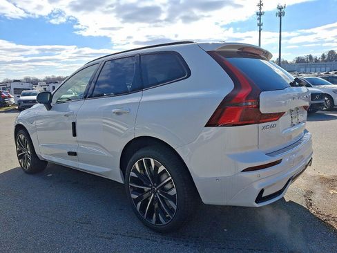 New 2026 Volvo XC60 T8 Ultra w/ Protection Package Premier AWD/4WD image 3