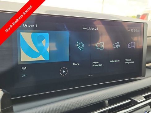 Used 2025 Hyundai Tucson SE image 19