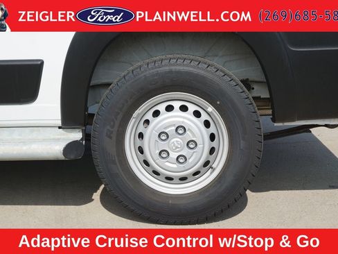 Used 2025 RAM ProMaster 2500 w/ U-Haul Equipment Group FWD image 9
