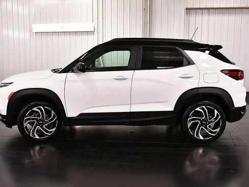 Used 2024 Chevrolet TrailBlazer RS w/ Convenience Package AWD/4WD image 4
