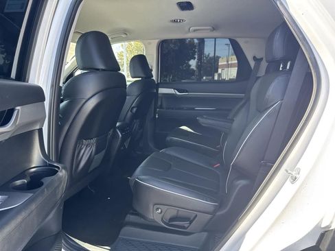 Used 2023 Hyundai Palisade SEL image 25
