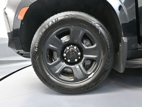 Used 2021 Chevrolet Tahoe 4WD w/ Remote Keyless Entry Package image 16