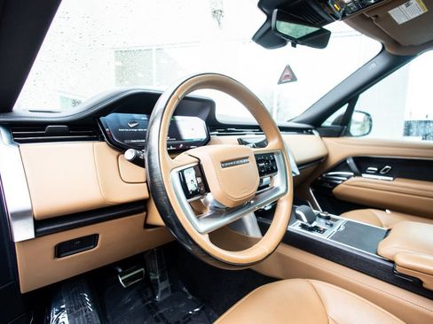 Used 2023 Land Rover Range Rover Autobiography AWD/4WD image 14