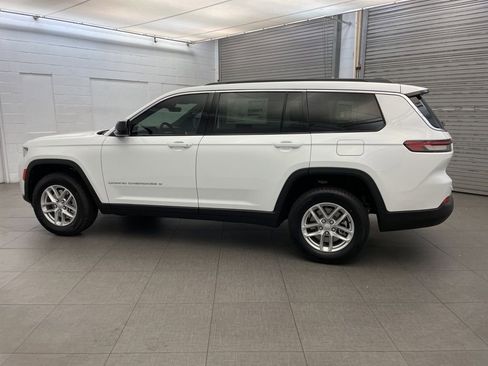 New 2026 Jeep Grand Cherokee L Laredo image 5