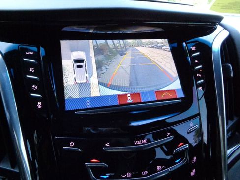 Used 2019 Cadillac Escalade ESV Platinum AWD/4WD image 13