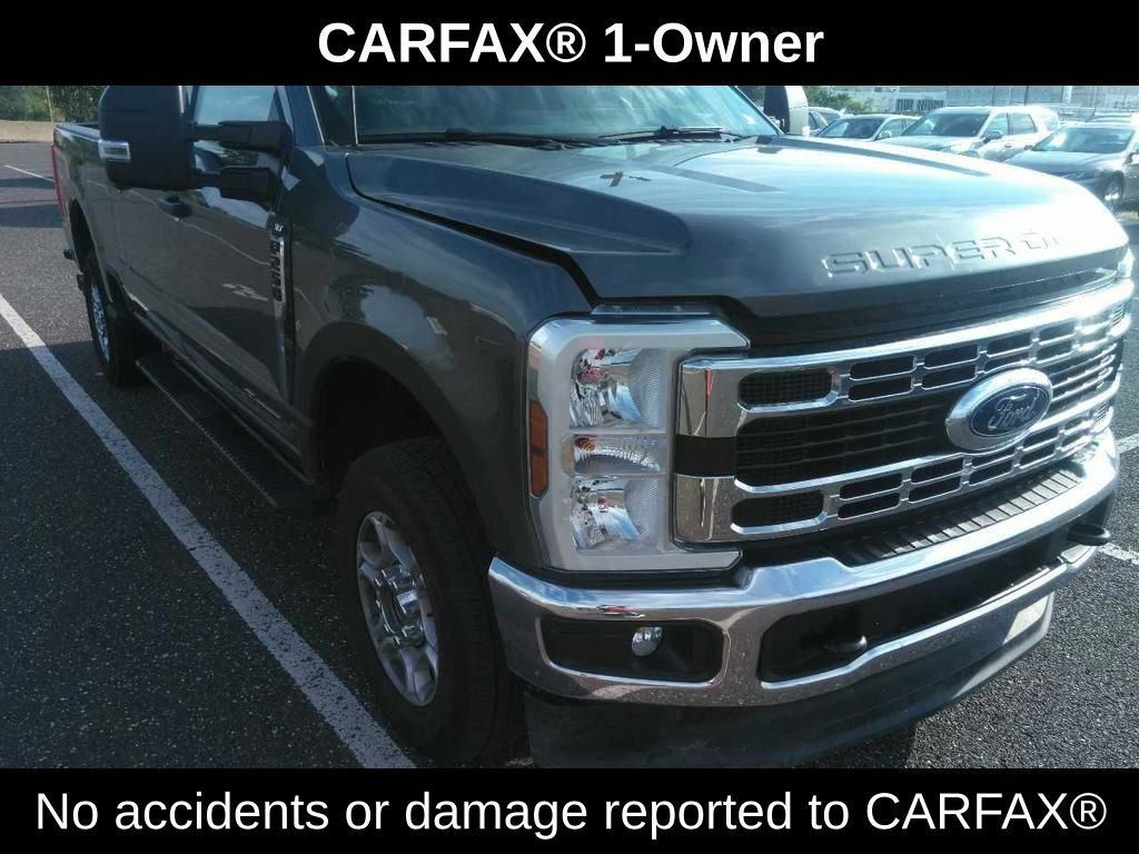 Used 2026 Ford F250 XLT AWD/4WD image 2