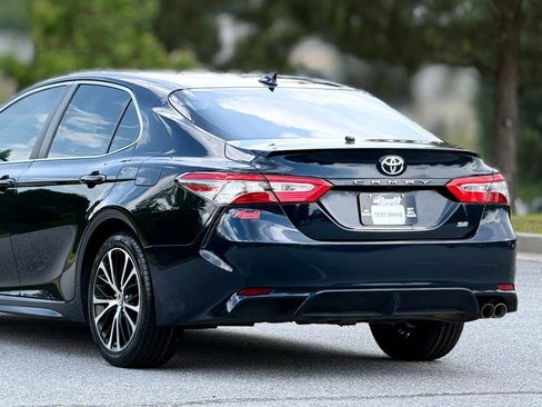Used 2019 Toyota Camry SE FWD image 45