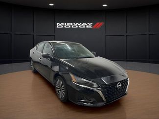 Used 2024 Nissan Altima 2.5 SV video 1