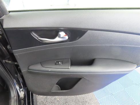 Used 2023 Kia Forte GT-Line FWD image 31