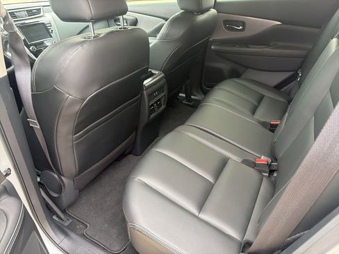 Used 2023 Nissan Murano SV image 13