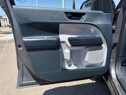 Used 2022 Ford Maverick XLT FWD image 18
