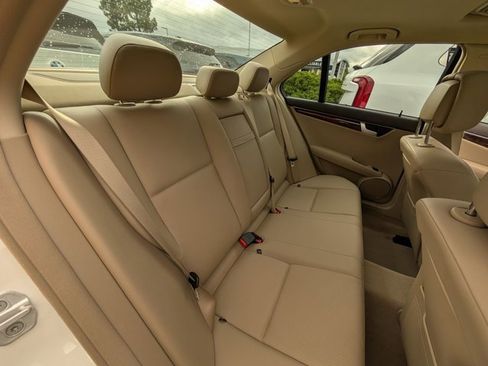 Used 2013 Mercedes-Benz C 300 Sport image 23