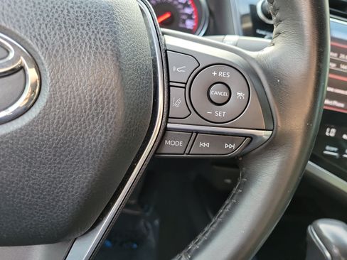 Used 2020 Toyota Camry XSE FWD image 25