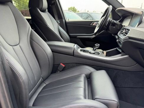 Used 2022 BMW X5 xDrive40i AWD/4WD image 27