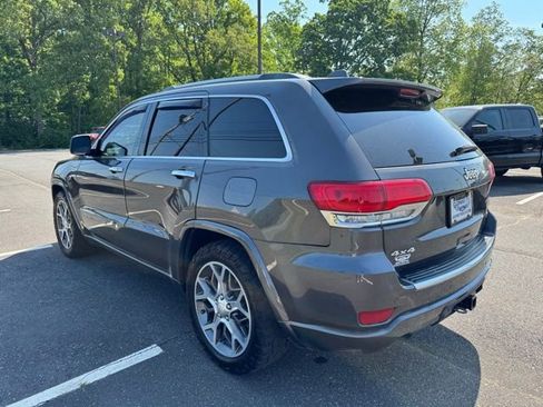 Used 2020 Jeep Grand Cherokee Overland AWD/4WD image 6