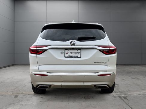 Used 2019 Buick Enclave Essence w/ Experience Buick Package AWD/4WD image 4