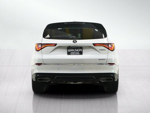 Used 2024 Acura MDX SH-AWD w/ Technology Package image 4