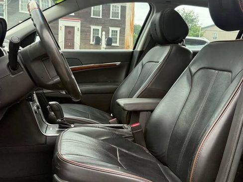 Used 2011 Lincoln MKZ FWD image 5