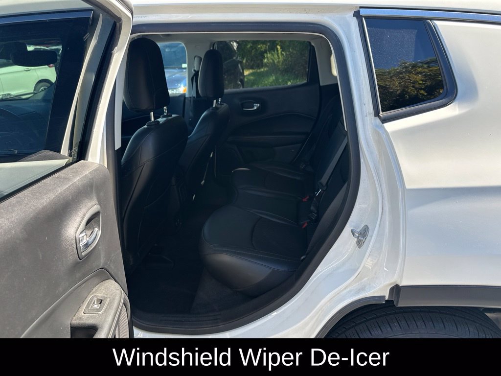 Used 2019 Jeep Compass Latitude w/ Popular Equipment Group AWD/4WD image 26