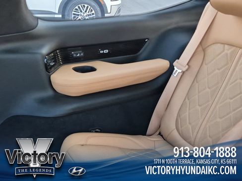 Used 2022 Jeep Grand Wagoneer Series III w/ Rear Seat Video Group 1 AWD/4WD image 35