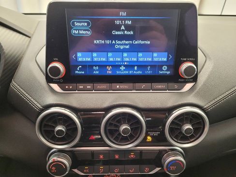 Used 2024 Nissan Sentra SV image 25