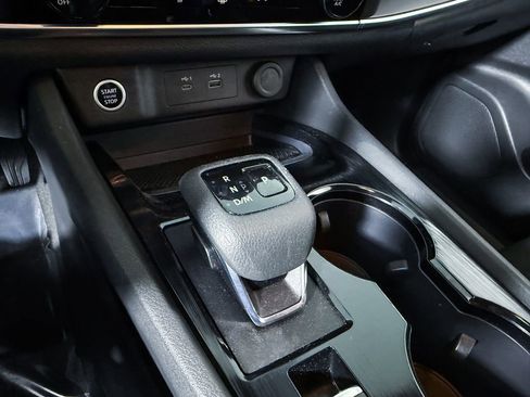 Used 2023 Nissan Rogue S image 20