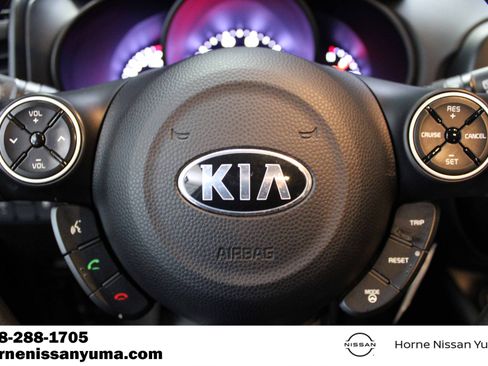 Used 2015 Kia Soul FWD image 9