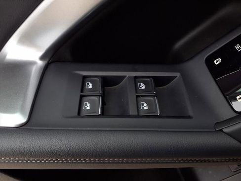 Used 2025 Audi Q5 Premium Plus w/ Premium Plus image 10