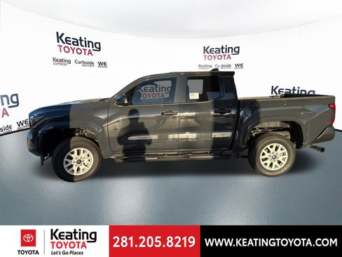 Used 2025 Toyota Tacoma SR image 4
